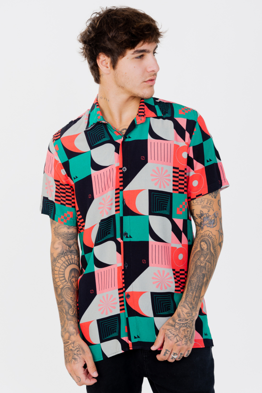 Camisa - Geometric Squares | CHRISTOFF Camisa - Geometric Squares | CHRISTOFF