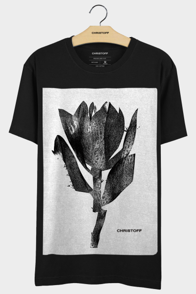 Camiseta Gola Básica - One Flower Preta | CHRISTOFF